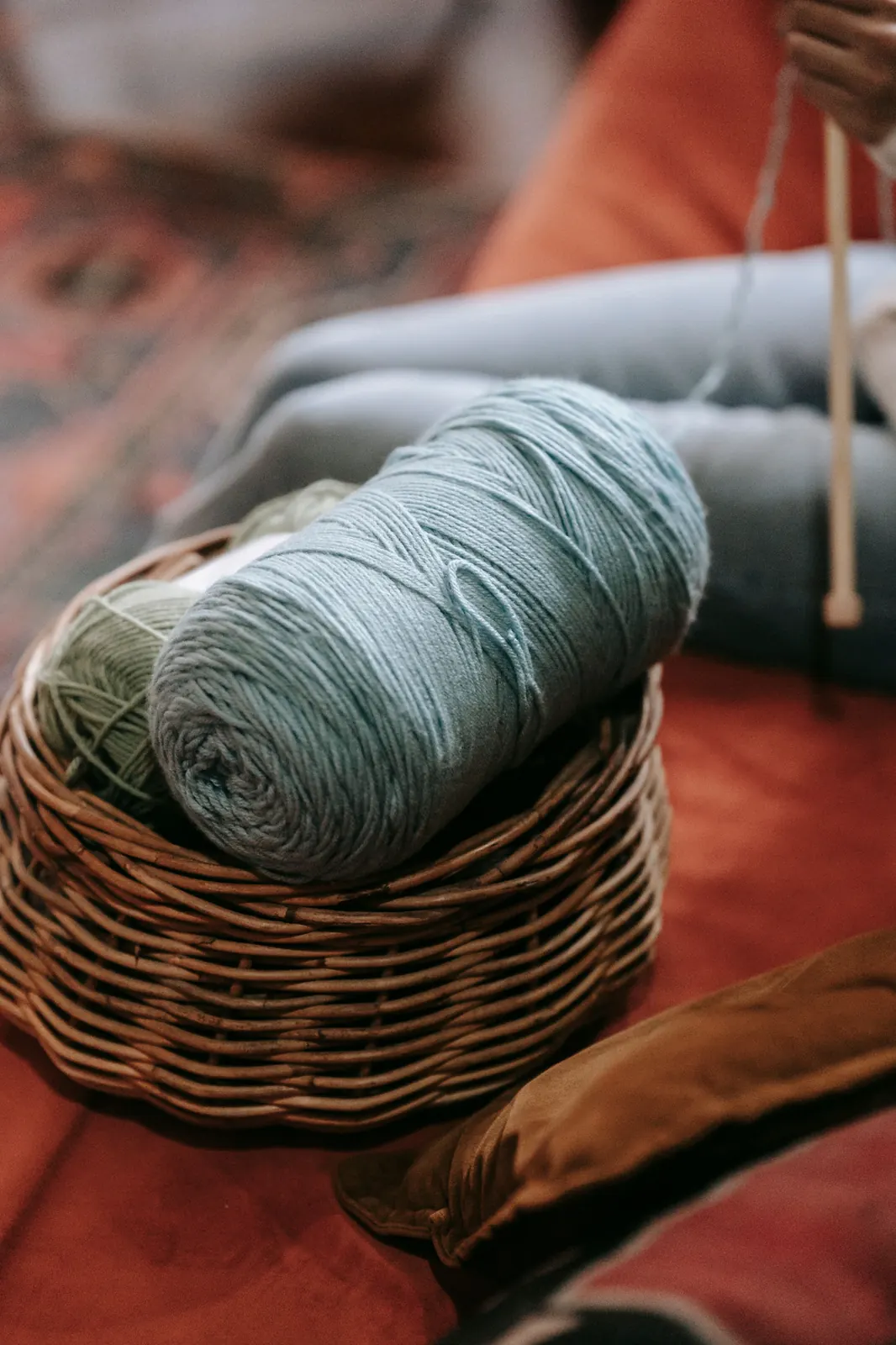 Cashmere yarn — natural fiber cones ready for spinning, 26/2 to 36/2 Nm counts