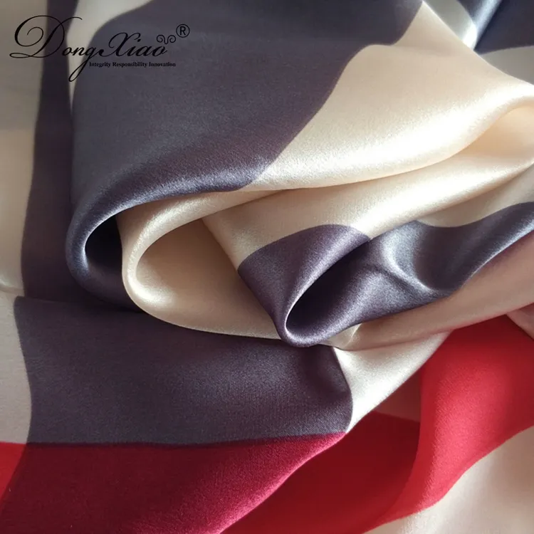 Solid Cashmere Scarf · 100% Cashmere · Multiple Colors, 14–15.5µm — detail view 3