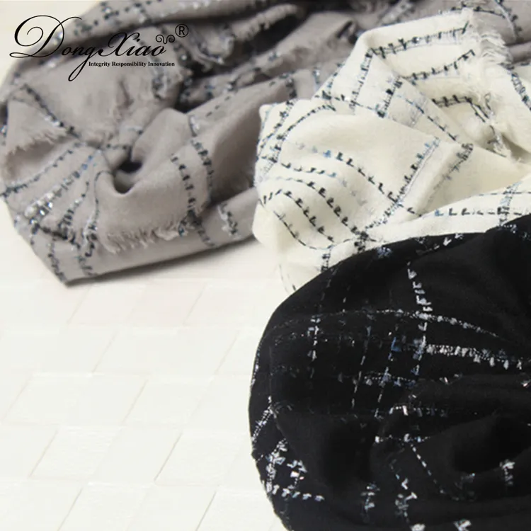 Solid Cashmere Scarf · 100% Cashmere · Multiple Colors, 14–15.5µm — detail view 2