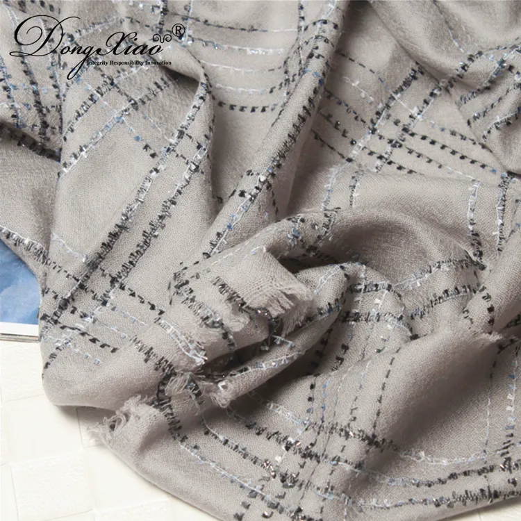Solid Cashmere Scarf · 100% Cashmere · Multiple Colors, 14–15.5µm — detail view 4