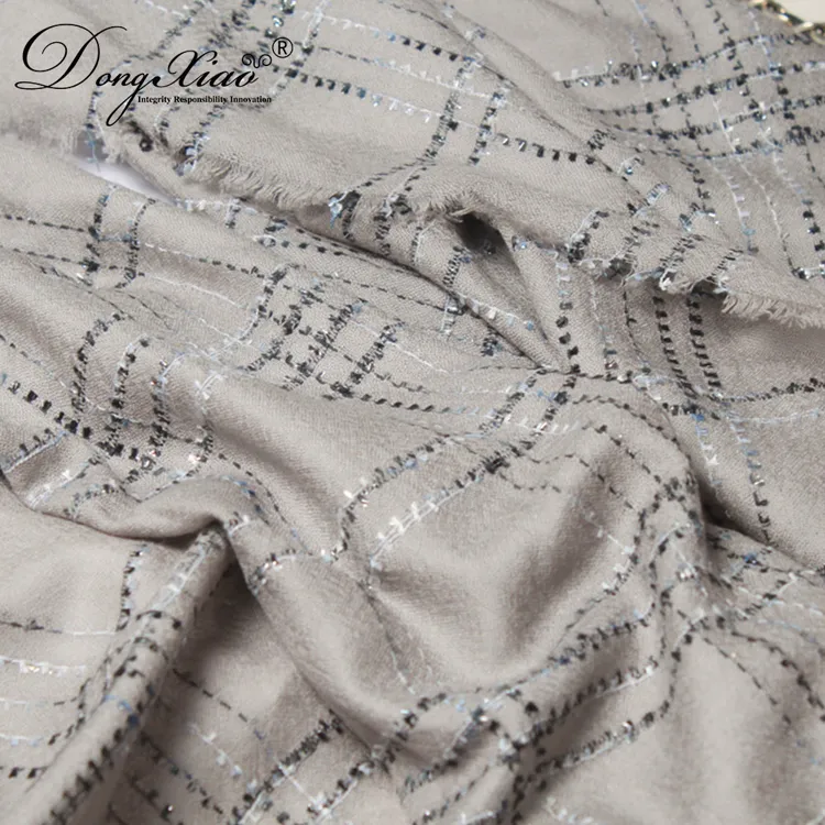 Solid Cashmere Scarf · 100% Cashmere · Multiple Colors, 14–15.5µm — detail view 5