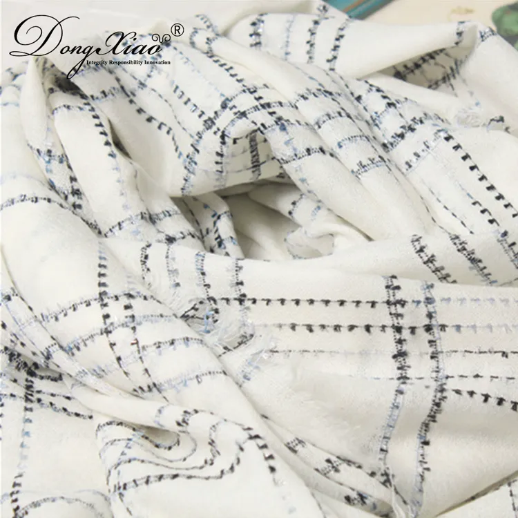 Solid Cashmere Scarf · 100% Cashmere · Multiple Colors, 14–15.5µm — detail view 10