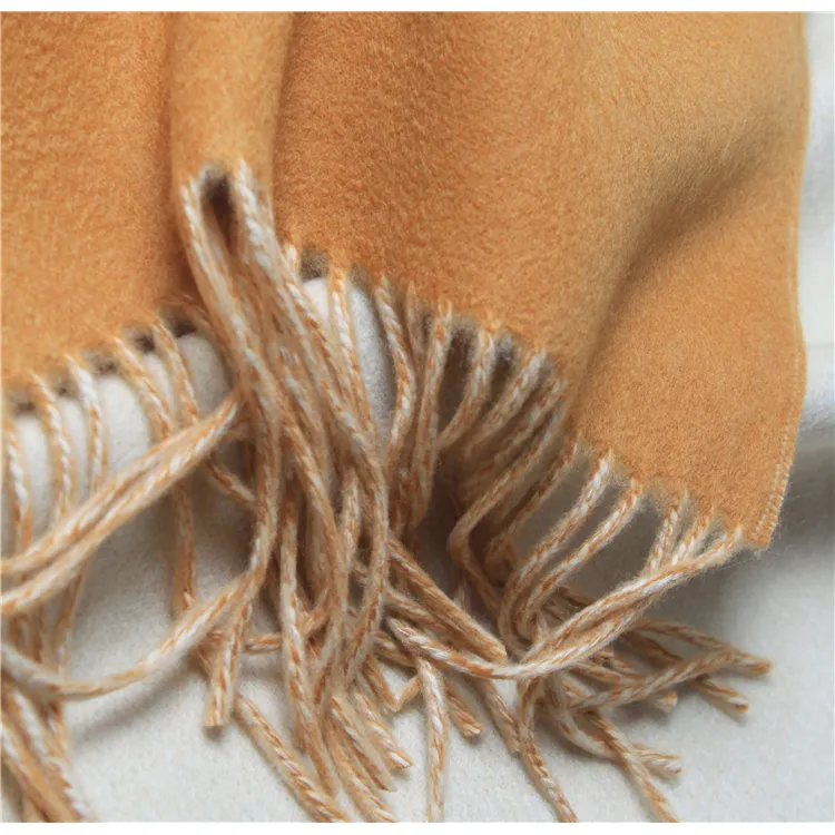 Double-Faced Cashmere Scarf · 100% Cashmere · Multiple Colors, 14–15.5µm — detail view 7
