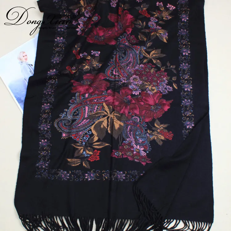Solid Cashmere Scarf · 100% Cashmere · Multiple Colors, 14–15.5µm — detail view 5