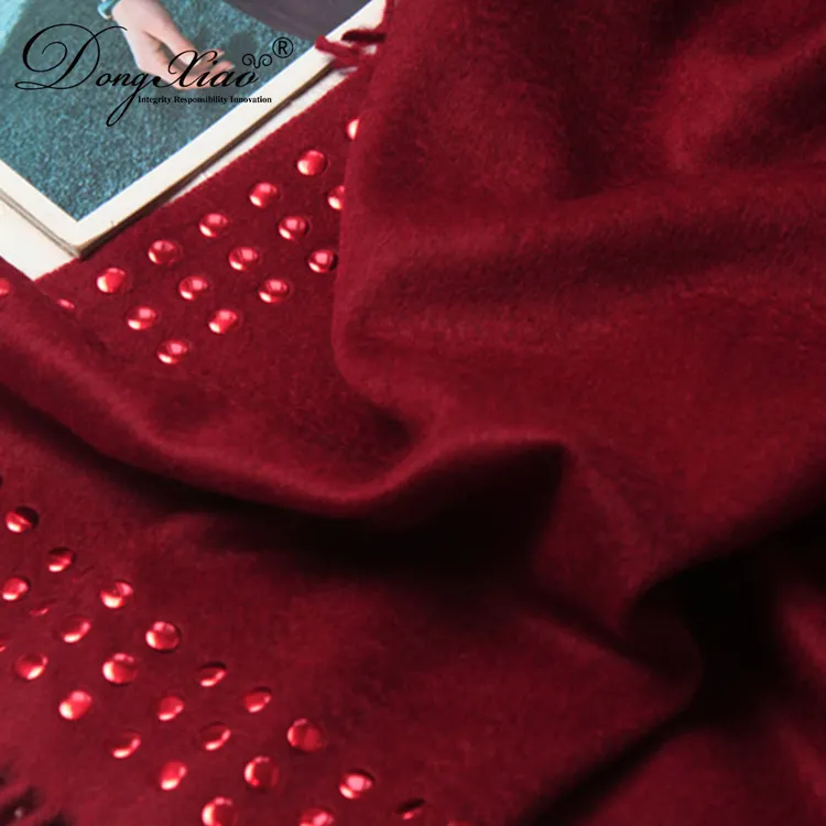 Solid Cashmere Scarf · 100% Cashmere · Multiple Colors, 14–15.5µm — detail view 5