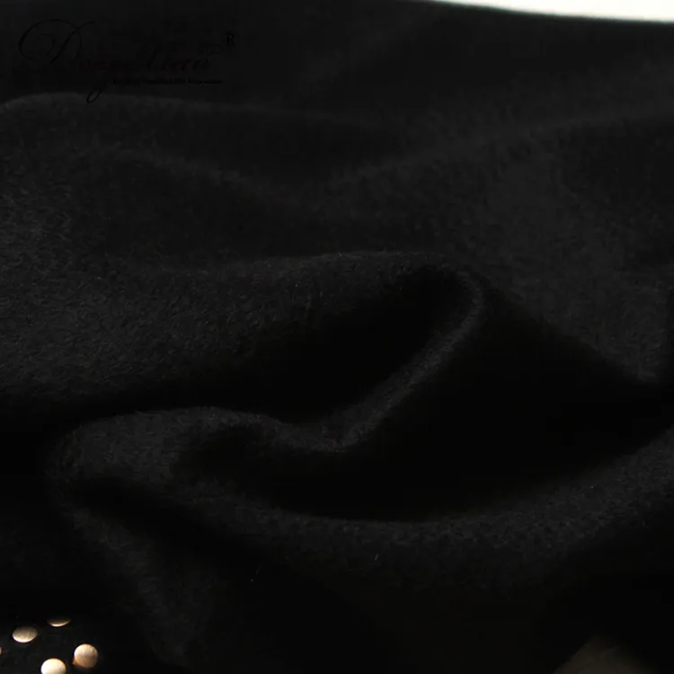 Solid Cashmere Scarf · 100% Cashmere · Multiple Colors, 14–15.5µm — detail view 11