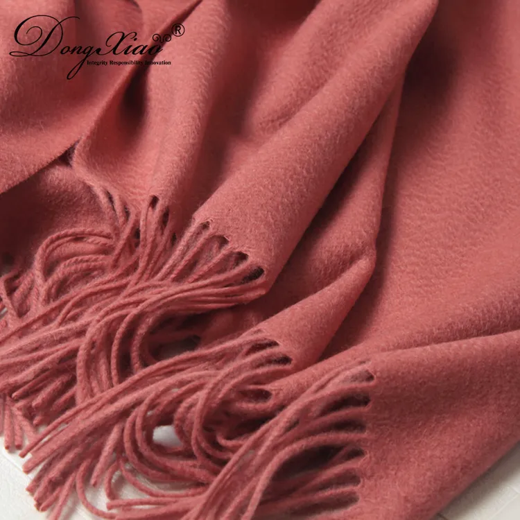 Solid Cashmere Scarf · 100% Cashmere · Multiple Colors, 14–15.5µm — detail view 2