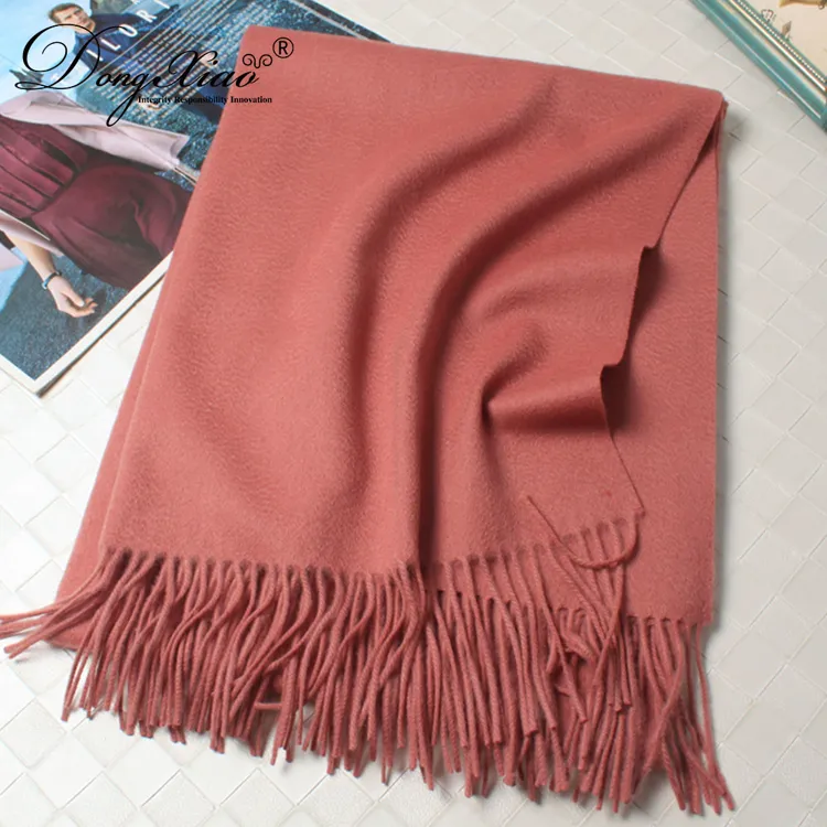 Solid Cashmere Scarf · 100% Cashmere · Multiple Colors, 14–15.5µm — detail view 5