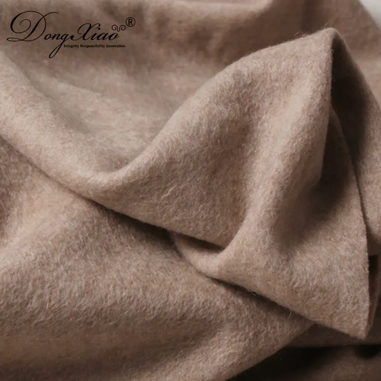 Solid Cashmere Scarf · 100% Cashmere · Multiple Colors, 14–15.5µm — detail view 10