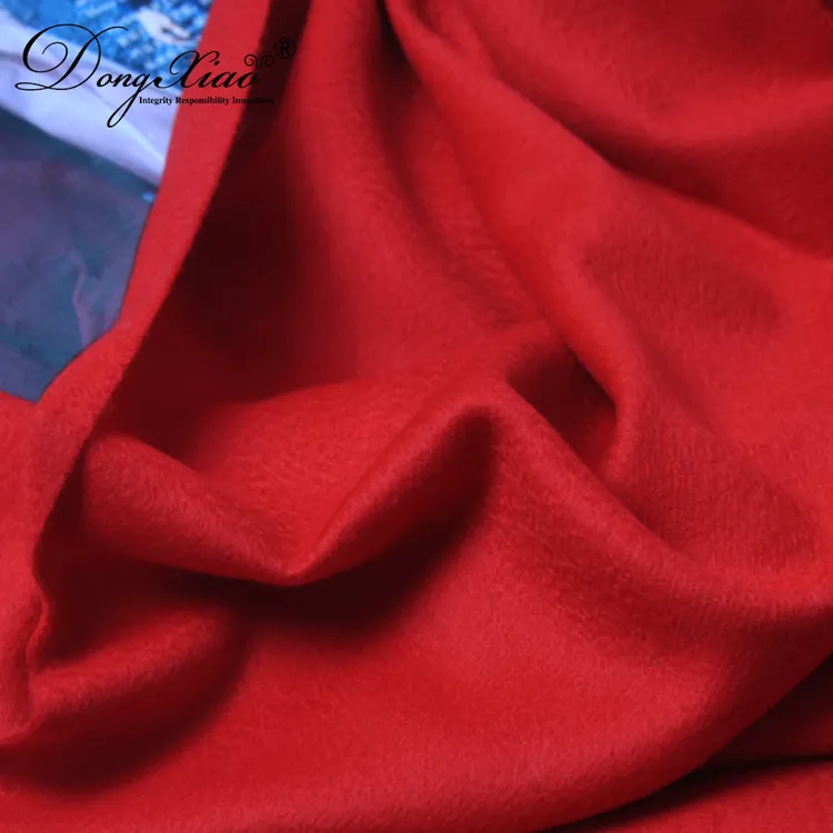 Solid Cashmere Scarf · 100% Cashmere · Multiple Colors, 14–15.5µm — detail view 14