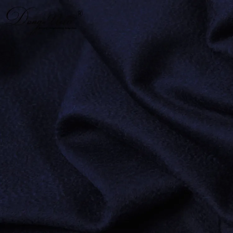 Solid Cashmere Scarf · 100% Cashmere · Multiple Colors, 14–15.5µm — detail view 25