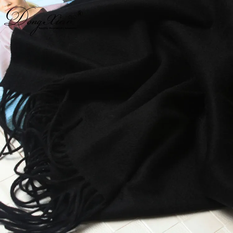 Solid Cashmere Scarf · 100% Cashmere · Multiple Colors, 14–15.5µm — detail view 34