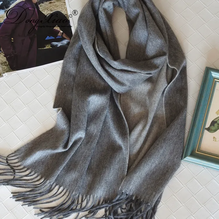 Solid Cashmere Scarf · 100% Cashmere · Multiple Colors, 14–15.5µm — detail view 4