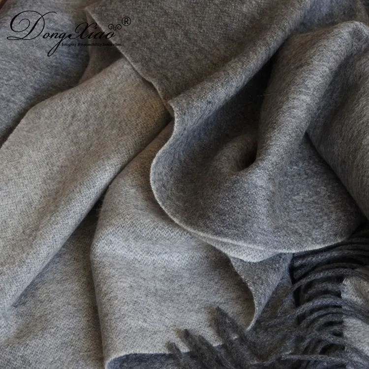 Solid Cashmere Scarf · 100% Cashmere · Multiple Colors, 14–15.5µm — detail view 5