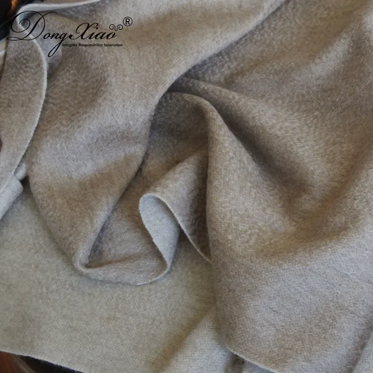 Solid Cashmere Scarf · 100% Cashmere · Multiple Colors, 14–15.5µm — detail view 15