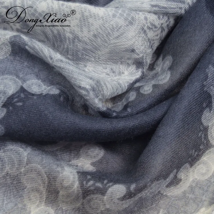 Solid Cashmere Scarf · 100% Cashmere · Multiple Colors, 14–15.5µm — detail view 8