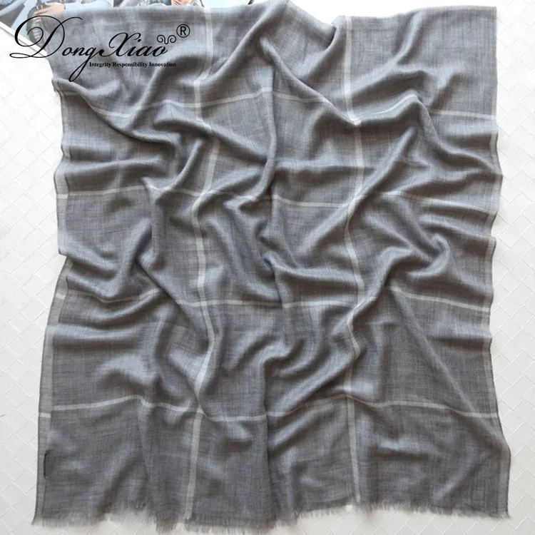 Solid Cashmere Scarf · 100% Cashmere · Multiple Colors, 14–15.5µm — detail view 7