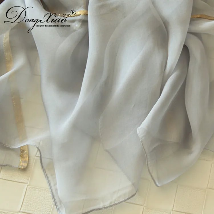 Solid Cashmere Scarf · 100% Cashmere · Multiple Colors, 14–15.5µm — detail view 3