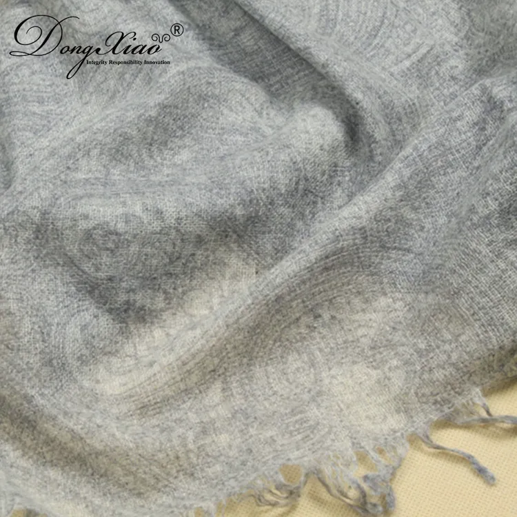 Solid Cashmere Scarf · 100% Cashmere · Multiple Colors, 14–15.5µm — detail view 5