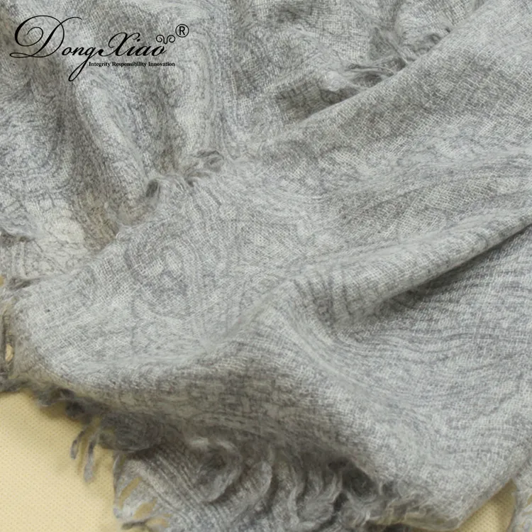 Solid Cashmere Scarf · 100% Cashmere · Multiple Colors, 14–15.5µm — detail view 8