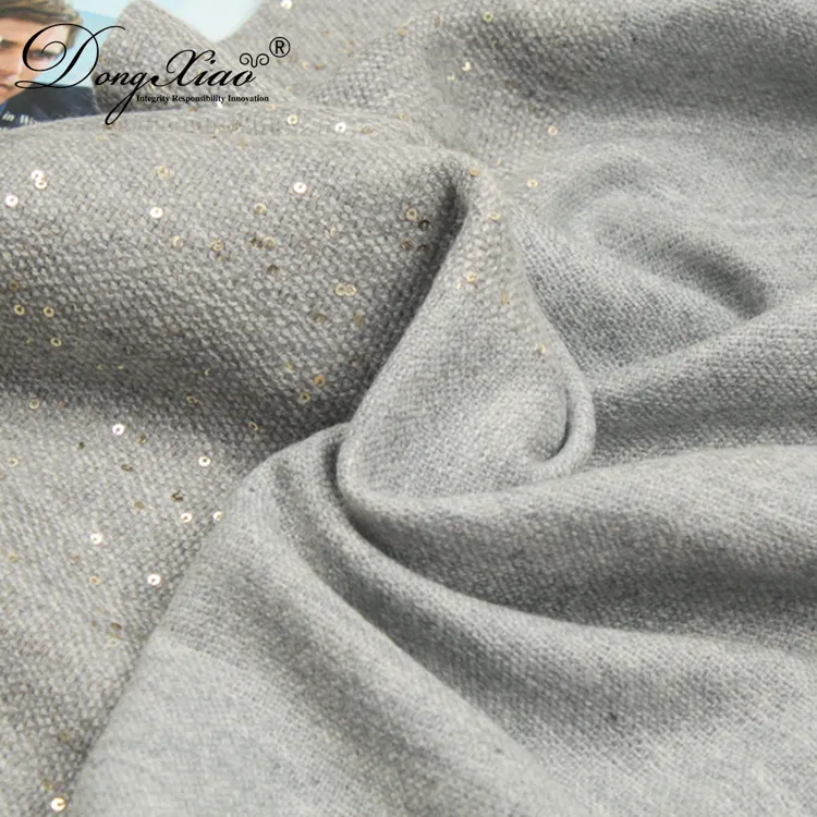 Solid Cashmere Scarf · 100% Cashmere · Multiple Colors, 14–15.5µm — detail view 2