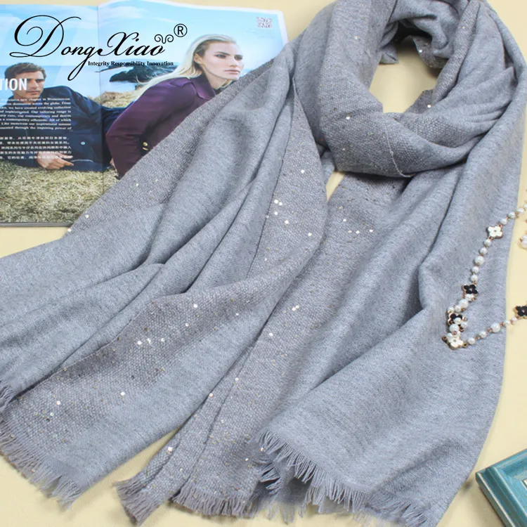 Solid Cashmere Scarf · 100% Cashmere · Multiple Colors, 14–15.5µm — detail view 5