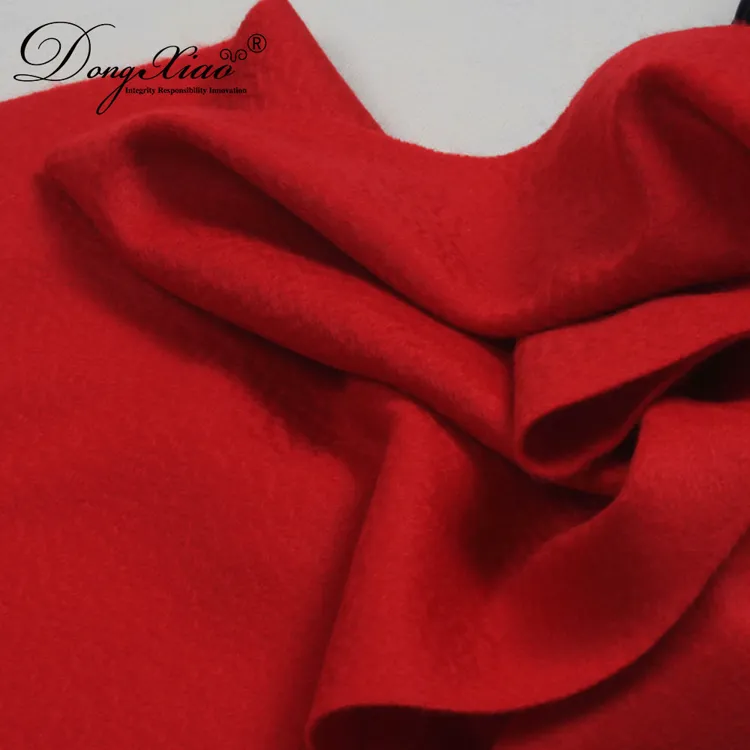 Solid Cashmere Scarf · 100% Cashmere · Multiple Colors, 14–15.5µm — detail view 3