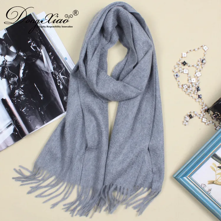 Solid Cashmere Scarf · 100% Cashmere · Multiple Colors, 14–15.5µm — detail view 5