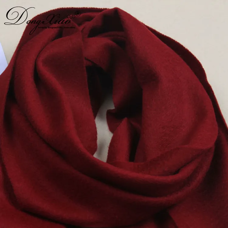 Solid Cashmere Scarf · 100% Cashmere · Multiple Colors, 14–15.5µm — detail view 14