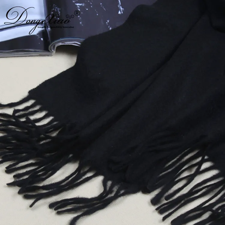 Solid Cashmere Scarf · 100% Cashmere · Multiple Colors, 14–15.5µm — detail view 19