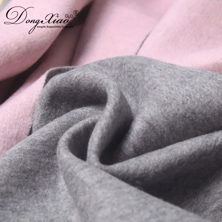 Solid Cashmere Scarf · 100% Cashmere · Multiple Colors, 14–15.5µm — detail view 2