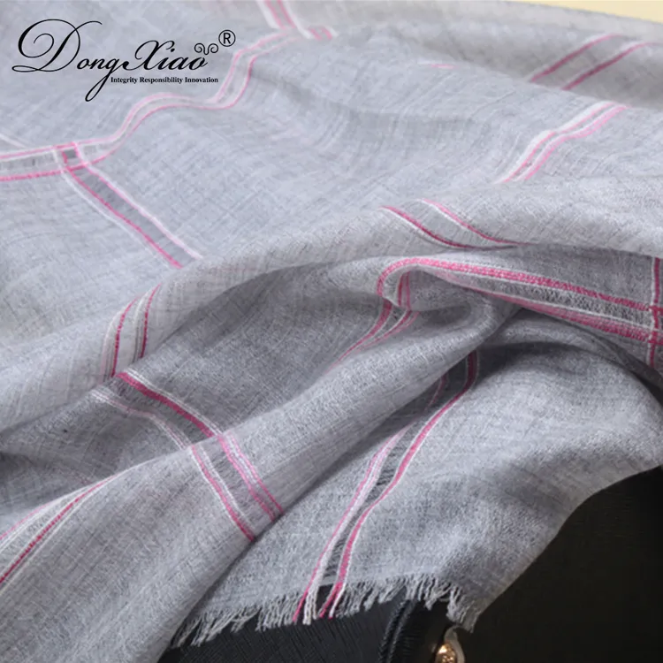 Solid Cashmere Scarf · 100% Cashmere · Multiple Colors, 14–15.5µm — detail view 2