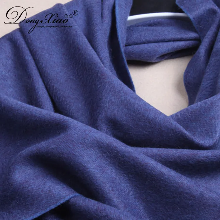 Solid Cashmere Scarf · 100% Cashmere · Multiple Colors, 14–15.5µm — detail view 2