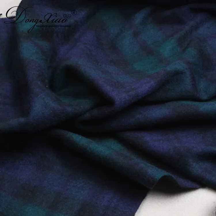 Solid Cashmere Scarf · 100% Cashmere · Multiple Colors, 14–15.5µm — detail view 6