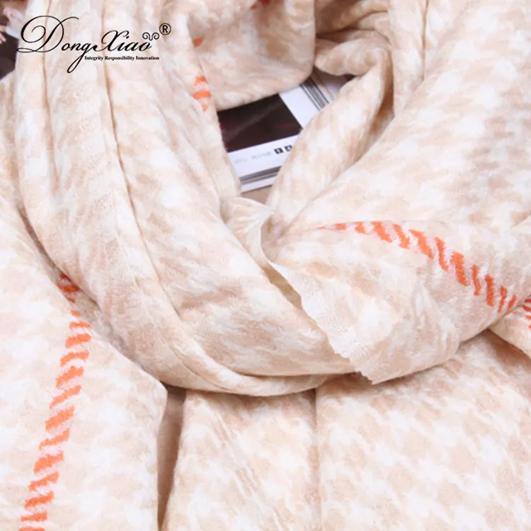 Solid Cashmere Scarf · 100% Cashmere · Multiple Colors, 14–15.5µm — detail view 9