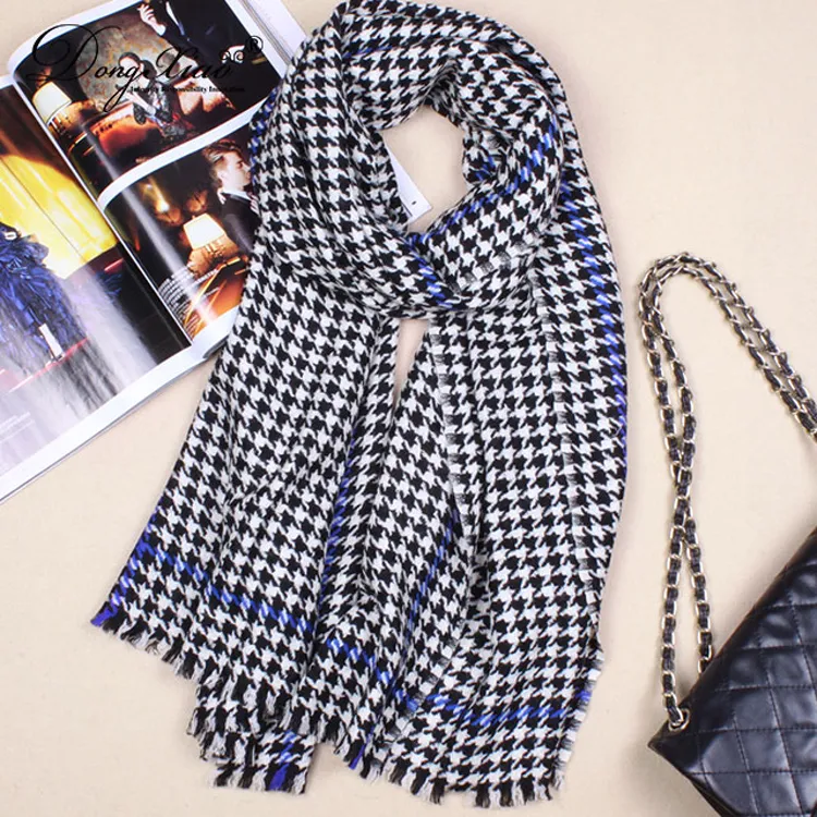 Solid Cashmere Scarf · 100% Cashmere · Multiple Colors, 14–15.5µm — detail view 12