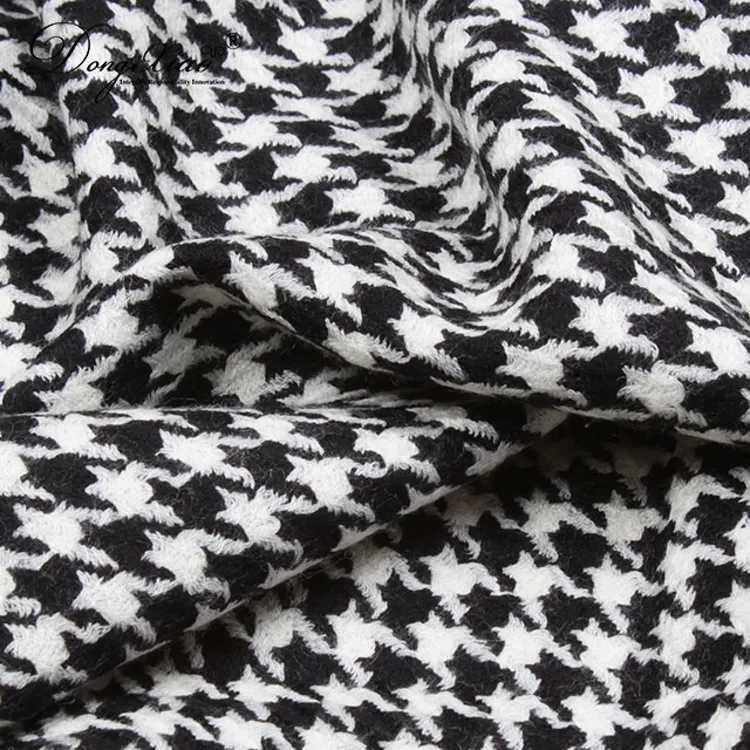 Solid Cashmere Scarf · 100% Cashmere · Multiple Colors, 14–15.5µm — detail view 14