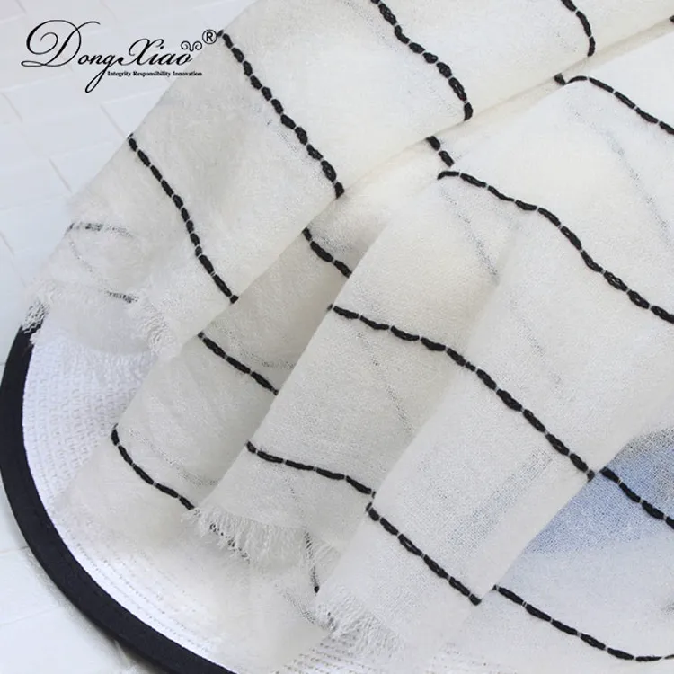 Solid Cashmere Scarf · 100% Cashmere · Multiple Colors, 14–15.5µm — detail view 5