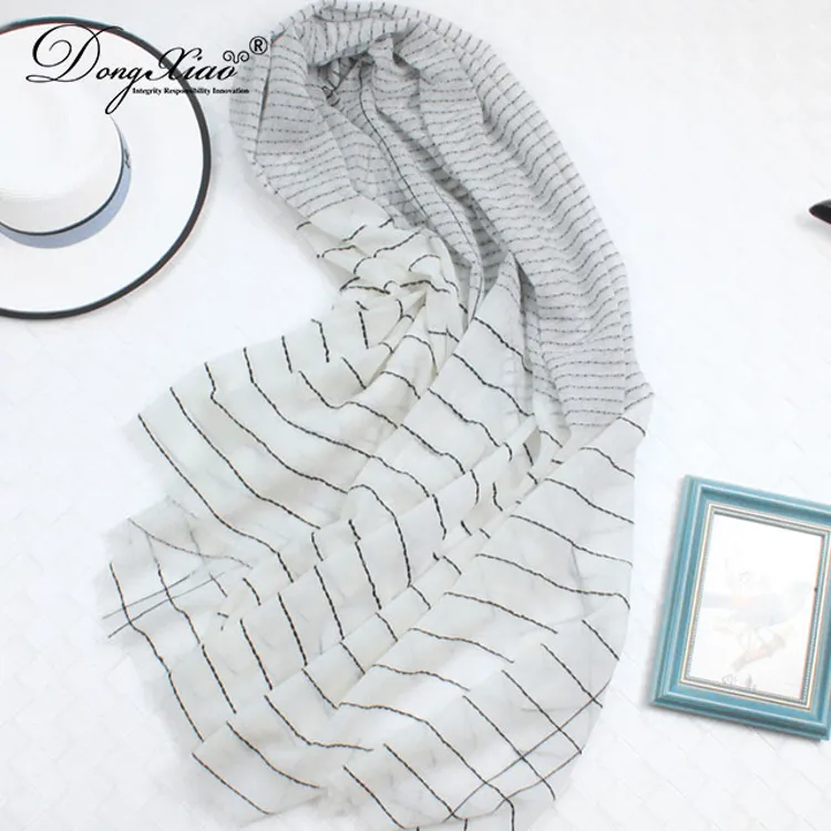 Solid Cashmere Scarf · 100% Cashmere · Multiple Colors, 14–15.5µm — detail view 6