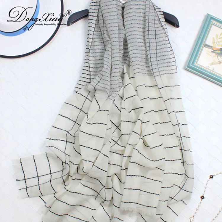 Solid Cashmere Scarf · 100% Cashmere · Multiple Colors, 14–15.5µm — detail view 7