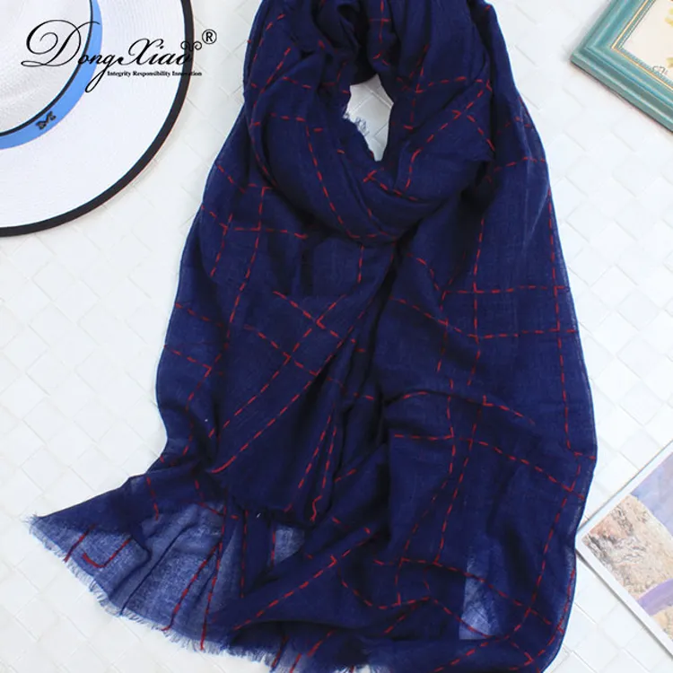 Solid Cashmere Scarf · 100% Cashmere · Multiple Colors, 14–15.5µm — detail view 10