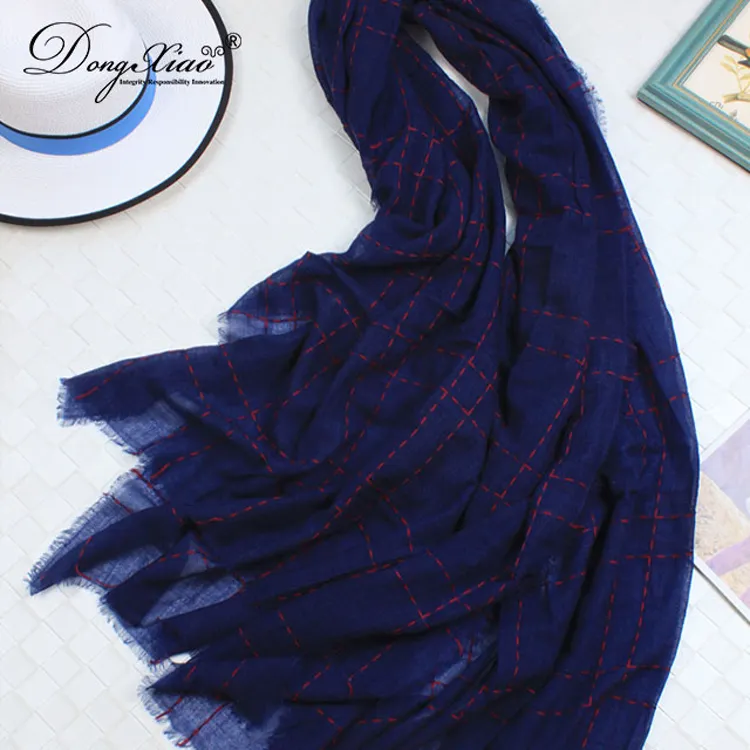 Solid Cashmere Scarf · 100% Cashmere · Multiple Colors, 14–15.5µm — detail view 11