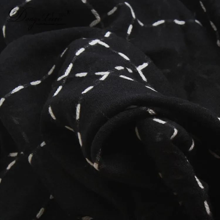 Solid Cashmere Scarf · 100% Cashmere · Multiple Colors, 14–15.5µm — detail view 17