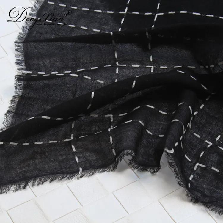 Solid Cashmere Scarf · 100% Cashmere · Multiple Colors, 14–15.5µm — detail view 18