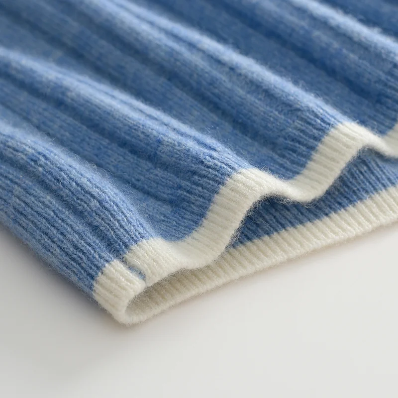 100% Cashmere, Cashmere button-front cardigan — Grey, 14–15.5µm, Cashmere Garment / Women — detail view 5