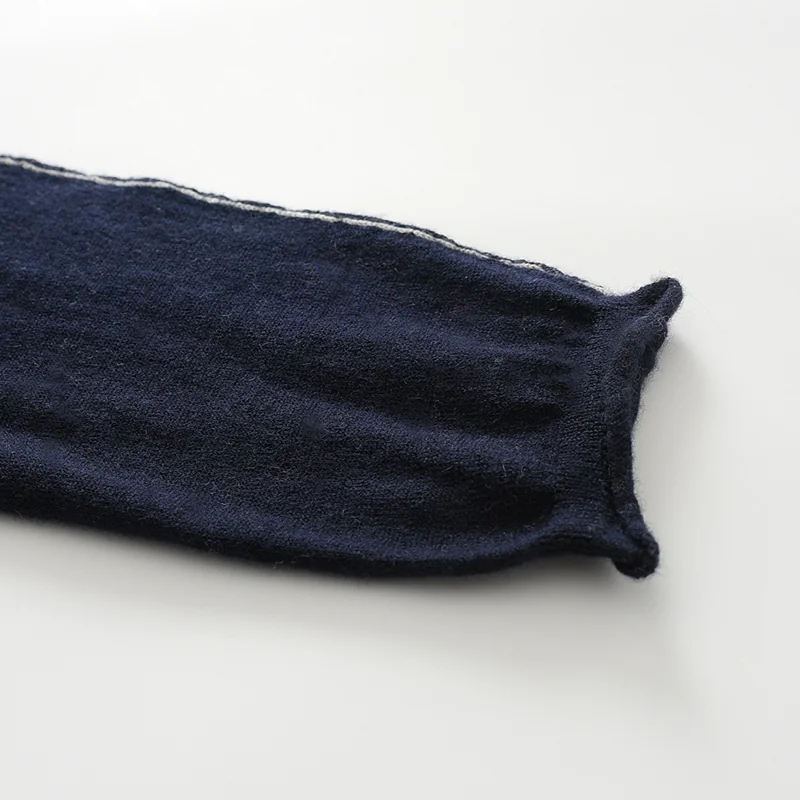 100% Cashmere, Cashmere crew-neck sweater — Grey, 14–15.5µm, Cashmere Garment / Women — detail view 5