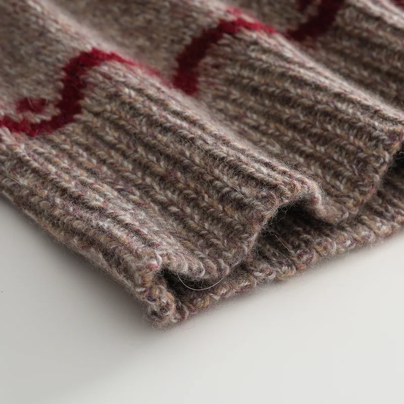 100% Cashmere, Cashmere crew-neck sweater, 14–15.5µm, Cashmere Garment / Women — detail view 3