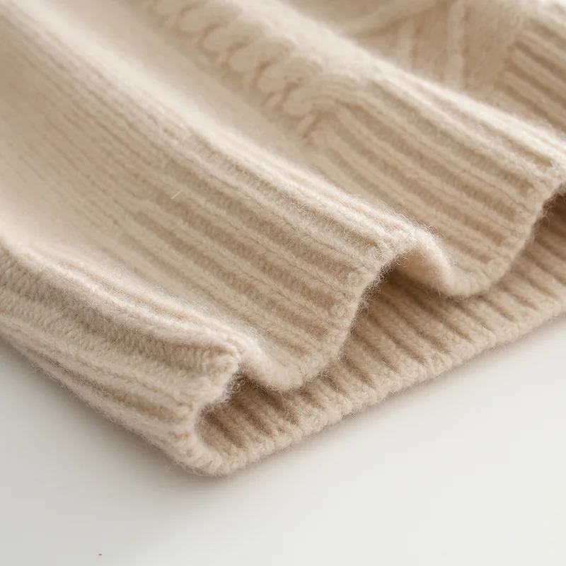 100% Cashmere, Cashmere crew-neck sweater — Green Cable, 14–15.5µm, Cashmere Garment / Women — detail view 4