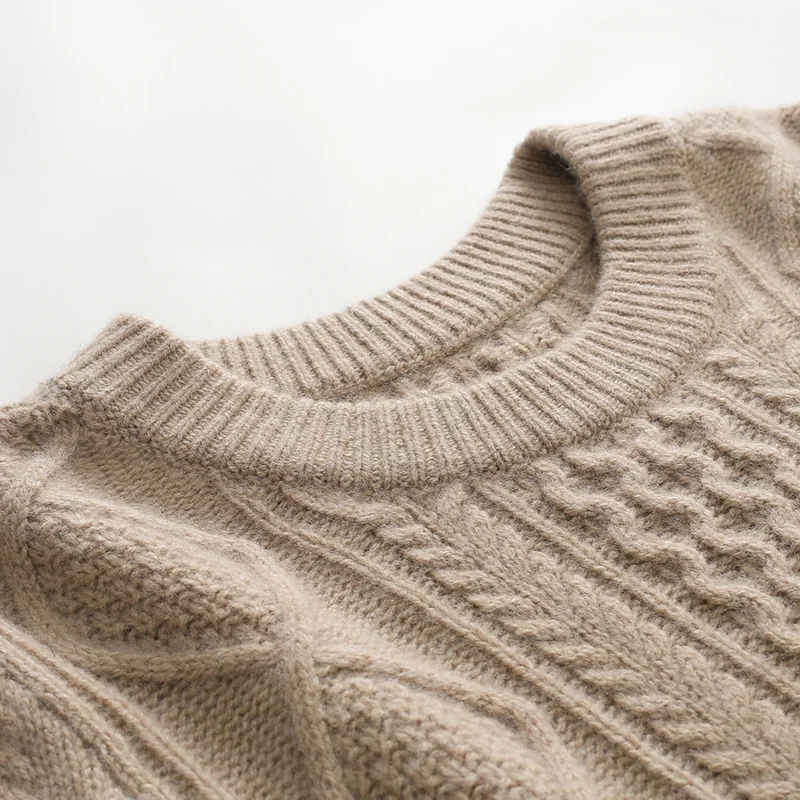 100% Cashmere, Cashmere V-neck sweater — White Cable, 14–15.5µm, Cashmere Garment / Women — detail view 7