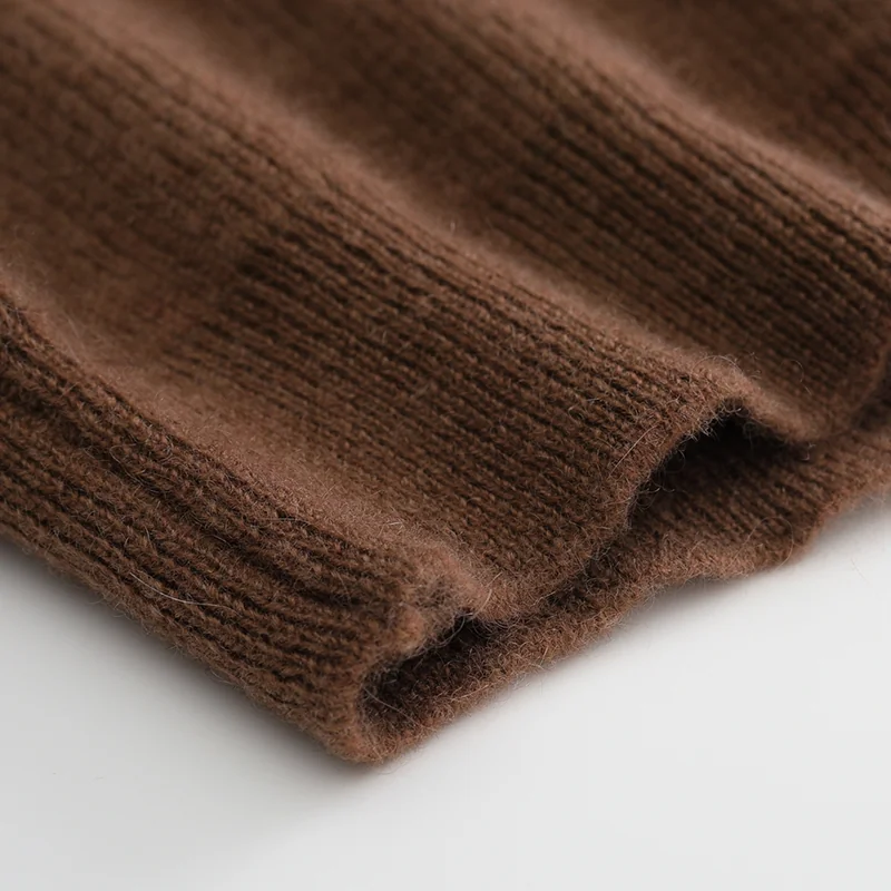 100% Cashmere, Cashmere button-front cardigan — Black, 14–15.5µm, Cashmere Garment / Women — detail view 4